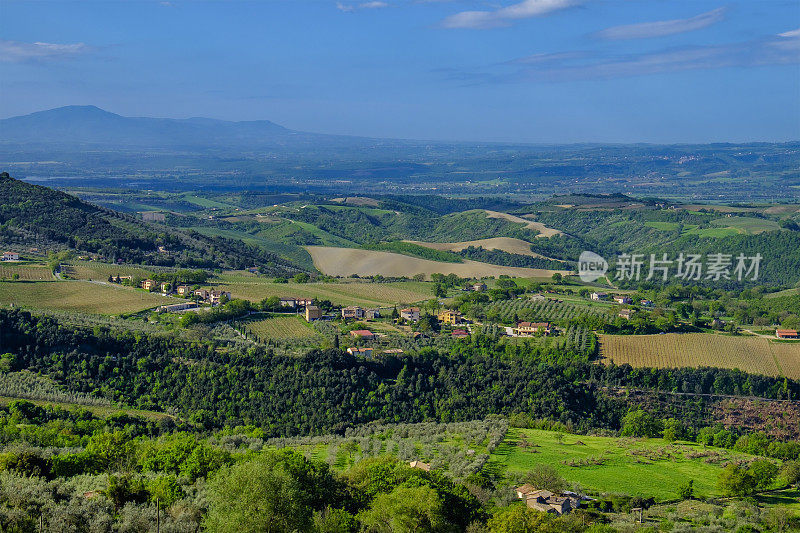 翁布里亚的风景。Civitella del Lago(意大利中部)